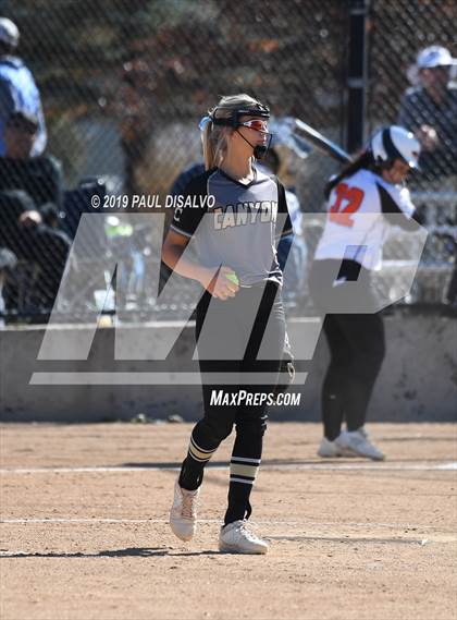 Thumbnail 3 in Rock Canyon vs. Lakewood (CHSAA 5A Region 1) photogallery.