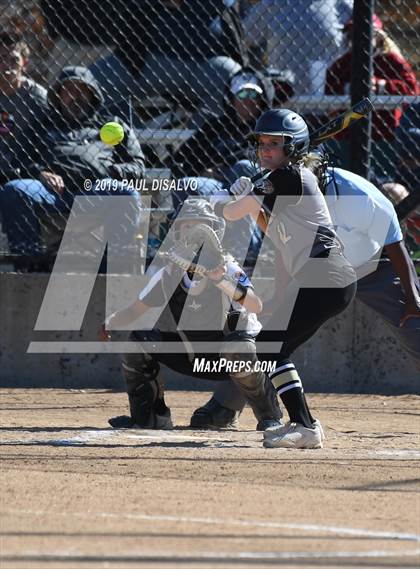 Thumbnail 3 in Rock Canyon vs. Lakewood (CHSAA 5A Region 1) photogallery.