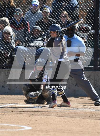 Thumbnail 3 in Rock Canyon vs. Lakewood (CHSAA 5A Region 1) photogallery.