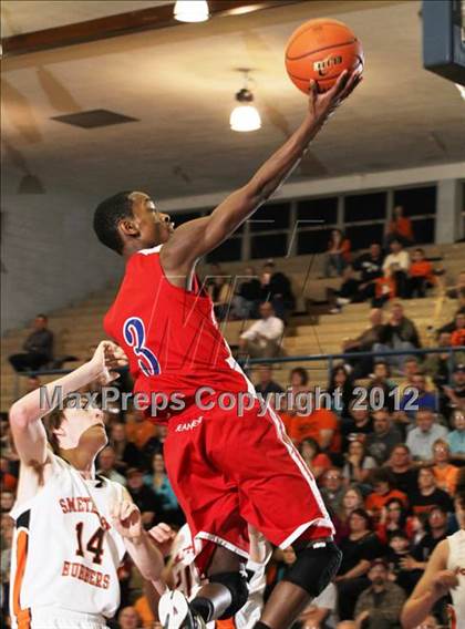 Thumbnail 2 in Smethport vs. Jeannette (PIAA Class AA First Round) photogallery.