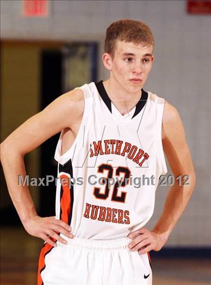 Thumbnail 2 in Smethport vs. Jeannette (PIAA Class AA First Round) photogallery.