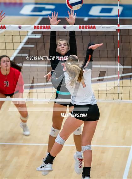 Thumbnail 3 in East Surry vs. Falls Lake Academy (NCHSAA 1A Final) photogallery.