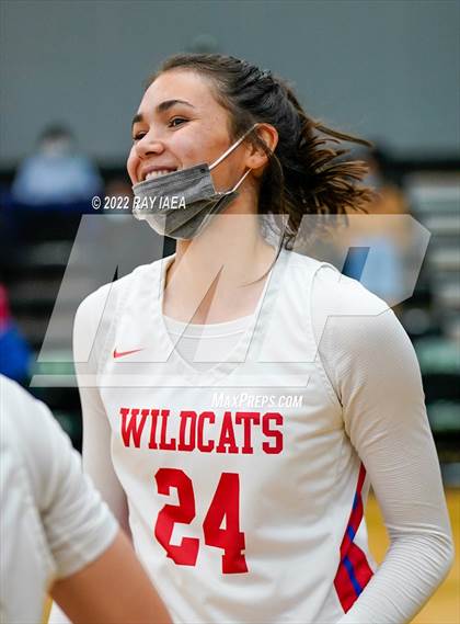 Thumbnail 1 in St. Ignatius vs. Antelope (MLK Tournament) photogallery.