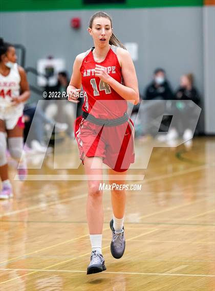 Thumbnail 3 in St. Ignatius vs. Antelope (MLK Tournament) photogallery.