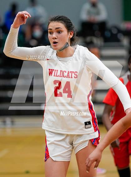 Thumbnail 3 in St. Ignatius vs. Antelope (MLK Tournament) photogallery.