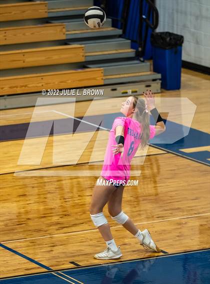 Thumbnail 1 in Cathedral vs Indianapolis Bishop Chatard (City Tourney semi-final) photogallery.