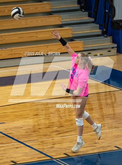 Thumbnail 3 in Cathedral vs Indianapolis Bishop Chatard (City Tourney semi-final) photogallery.