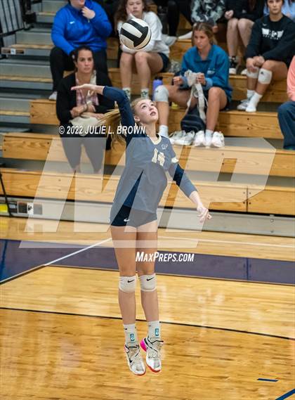 Thumbnail 2 in Cathedral vs Indianapolis Bishop Chatard (City Tourney semi-final) photogallery.