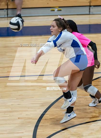 Thumbnail 2 in Cathedral vs Indianapolis Bishop Chatard (City Tourney semi-final) photogallery.