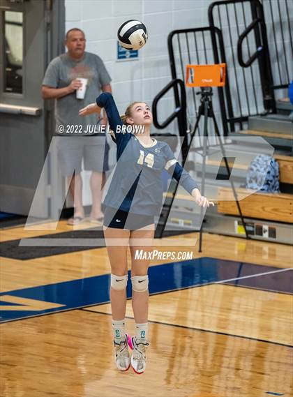 Thumbnail 1 in Cathedral vs Indianapolis Bishop Chatard (City Tourney semi-final) photogallery.
