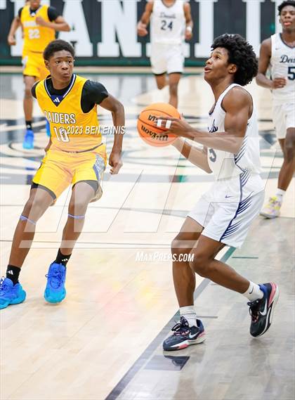 Thumbnail 2 in Norcross vs. Keenan (FCA I-85 Battleground Showcase) photogallery.