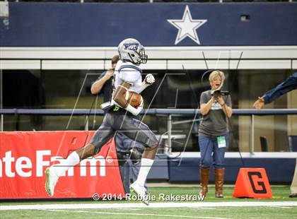 Thumbnail 3 in West Orange-Stark vs. Gilmer (4A UIL Division 2 Final) photogallery.
