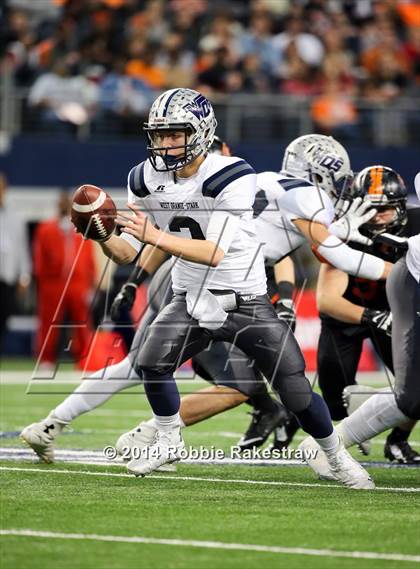 Thumbnail 1 in West Orange-Stark vs. Gilmer (4A UIL Division 2 Final) photogallery.