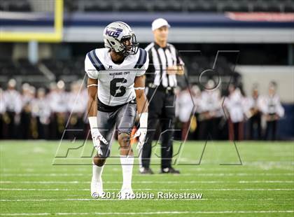 Thumbnail 3 in West Orange-Stark vs. Gilmer (4A UIL Division 2 Final) photogallery.