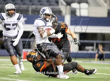 Thumbnail 3 in West Orange-Stark vs. Gilmer (4A UIL Division 2 Final) photogallery.