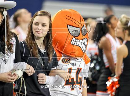 Thumbnail 2 in West Orange-Stark vs. Gilmer (4A UIL Division 2 Final) photogallery.