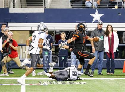 Thumbnail 3 in West Orange-Stark vs. Gilmer (4A UIL Division 2 Final) photogallery.