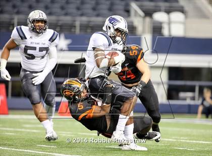 Thumbnail 2 in West Orange-Stark vs. Gilmer (4A UIL Division 2 Final) photogallery.