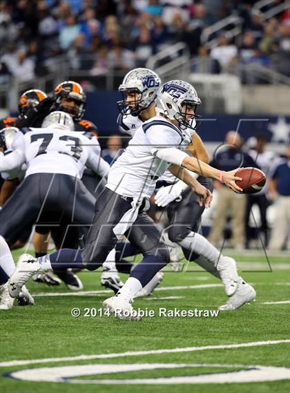 Thumbnail 2 in West Orange-Stark vs. Gilmer (4A UIL Division 2 Final) photogallery.