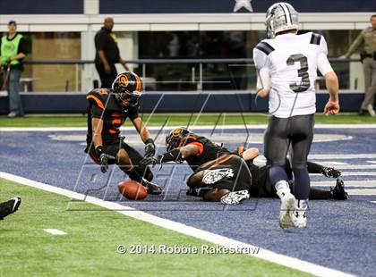 Thumbnail 2 in West Orange-Stark vs. Gilmer (4A UIL Division 2 Final) photogallery.