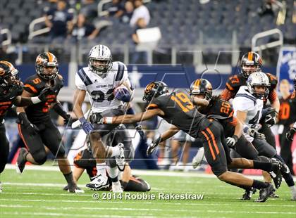 Thumbnail 2 in West Orange-Stark vs. Gilmer (4A UIL Division 2 Final) photogallery.