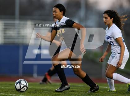 Thumbnail 1 in Newark Memorial vs. Bishop O'Dowd (CIF-NCS D2 Rd1) photogallery.