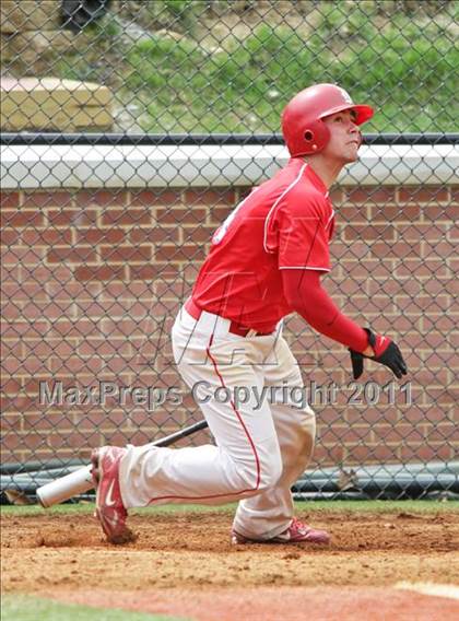 Thumbnail 3 in DeMatha vs. St. John's photogallery.