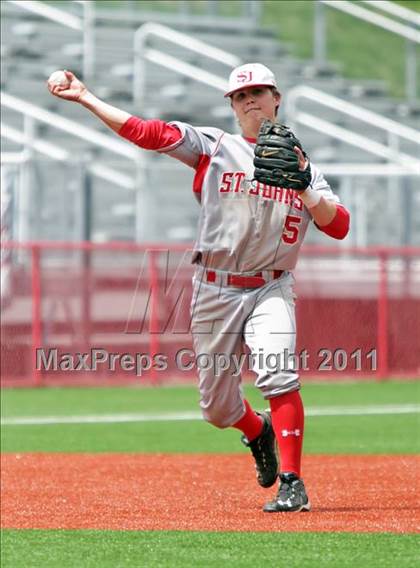 Thumbnail 1 in DeMatha vs. St. John's photogallery.