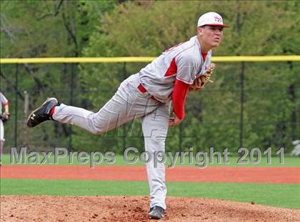 Thumbnail 3 in DeMatha vs. St. John's photogallery.