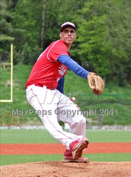 Thumbnail 3 in DeMatha vs. St. John's photogallery.
