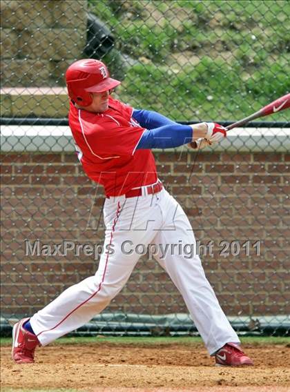 Thumbnail 2 in DeMatha vs. St. John's photogallery.