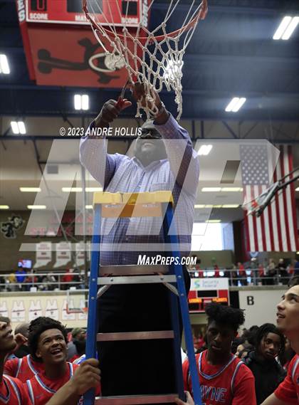 Thumbnail 3 in Fort Wayne Wayne vs. Noblesville (IHSAA 4A Region 3 Championship) photogallery.