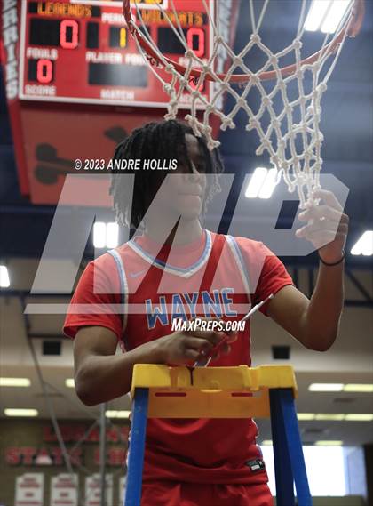 Thumbnail 2 in Fort Wayne Wayne vs. Noblesville (IHSAA 4A Region 3 Championship) photogallery.
