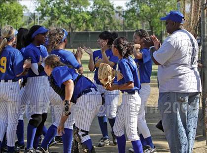 Thumbnail 3 in Northridge Academy vs. LACES (CIF LA City Small School Playoffs) photogallery.