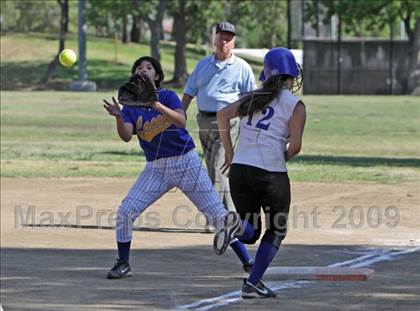 Thumbnail 2 in Northridge Academy vs. LACES (CIF LA City Small School Playoffs) photogallery.