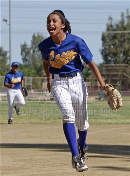 Thumbnail 3 in Northridge Academy vs. LACES (CIF LA City Small School Playoffs) photogallery.