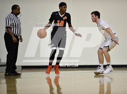 Thumbnail 2 in Evergreen Park vs. Leo (Bob Hambric Shootout) photogallery.