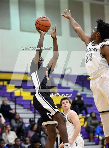 Thumbnail 3 in Evergreen Park vs. Leo (Bob Hambric Shootout) photogallery.