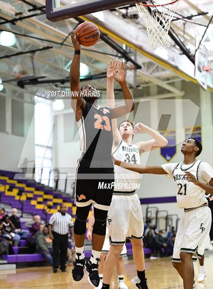 Thumbnail 1 in Evergreen Park vs. Leo (Bob Hambric Shootout) photogallery.