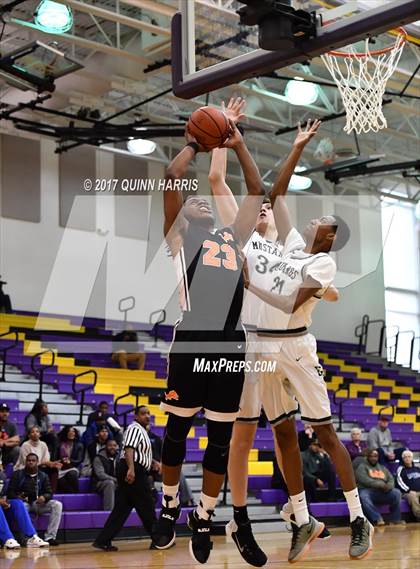 Thumbnail 2 in Evergreen Park vs. Leo (Bob Hambric Shootout) photogallery.