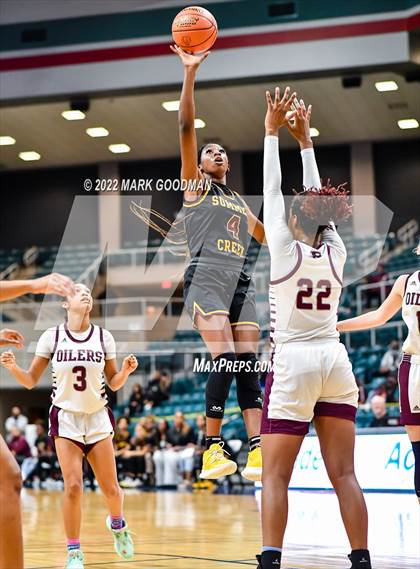 Thumbnail 3 in Pearland vs Summer Creek (UIL-6A Regional Final) photogallery.