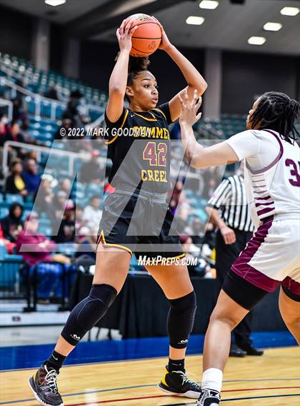 Thumbnail 3 in Pearland vs Summer Creek (UIL-6A Regional Final) photogallery.