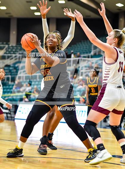 Thumbnail 3 in Pearland vs Summer Creek (UIL-6A Regional Final) photogallery.