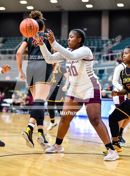 Thumbnail 2 in Pearland vs Summer Creek (UIL-6A Regional Final) photogallery.