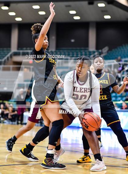 Thumbnail 1 in Pearland vs Summer Creek (UIL-6A Regional Final) photogallery.