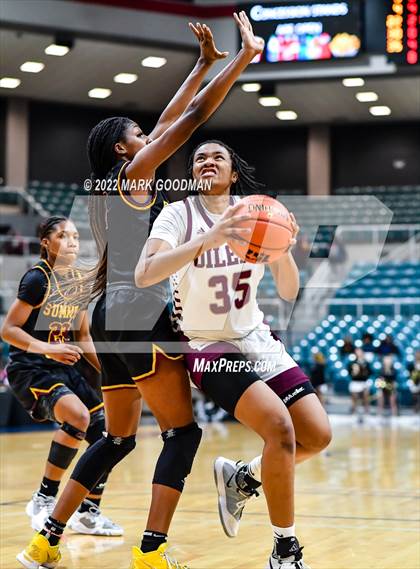 Thumbnail 2 in Pearland vs Summer Creek (UIL-6A Regional Final) photogallery.