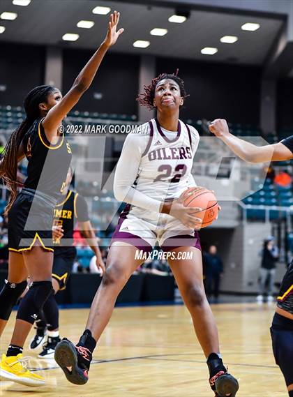 Thumbnail 1 in Pearland vs Summer Creek (UIL-6A Regional Final) photogallery.