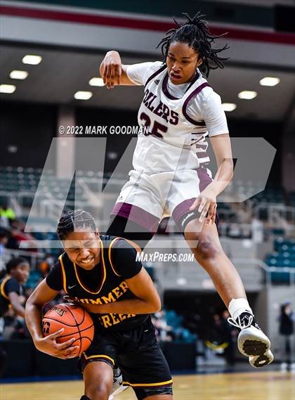 Thumbnail 2 in Pearland vs Summer Creek (UIL-6A Regional Final) photogallery.