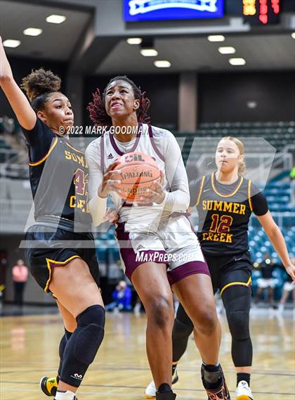 Thumbnail 3 in Pearland vs Summer Creek (UIL-6A Regional Final) photogallery.