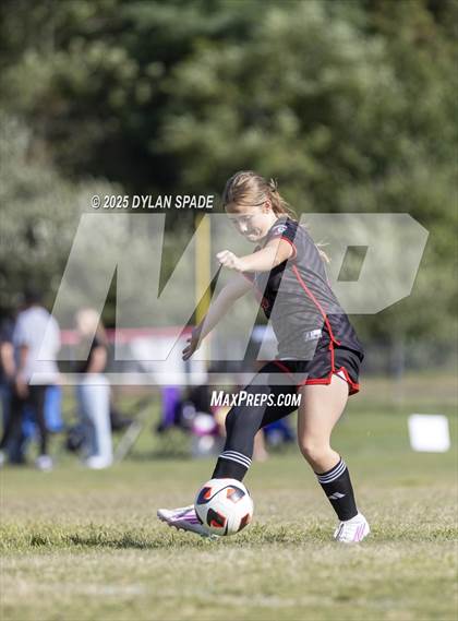 Thumbnail 2 in PikeView vs Princeton photogallery.